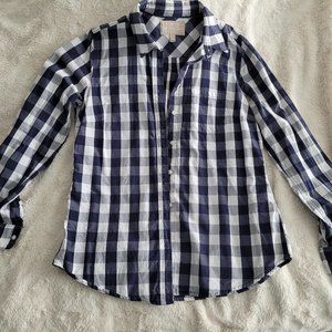 Botton down shirt